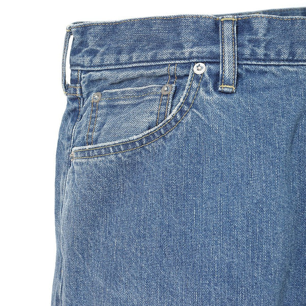 【CHALLENGER|チャレンジャー】CHALLENGER/CLASSIC DENIM PANTS
ユーズド加工が施されたCLASSIC DENIM PANTS。
セルヴィッジデニムを使いゆとりがあるリラックスシルエットになります。
ボタンはオリジナルボタンを使用しています。
品番:CLG-PT 026-011