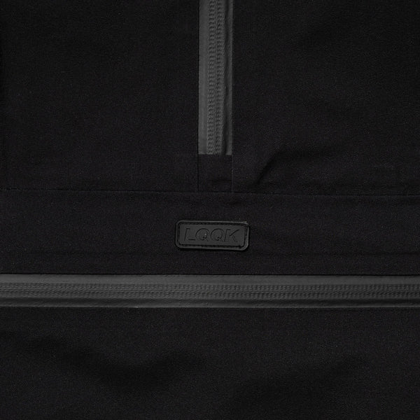 【LQQK STUDIO | ルックスタジオ】NYLON PULLOVER JACKET/ナイロンプルオーバージャケット(BLACK) - STREAM【LQQK STUDIO | ルックスタジオ】NYLON PULLOVER JACKET/ナイロンプルオーバージャケット(BLACK)STREAMM