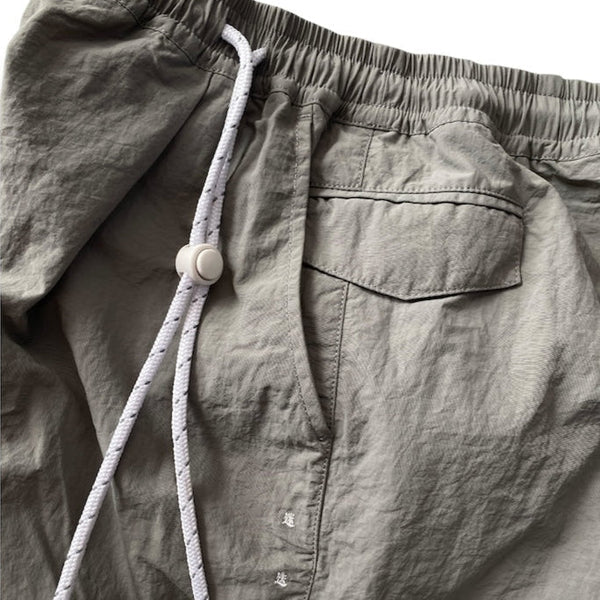 【迷迭香|マンネンロウ】NYLON HARVEST TRAINER/ナイロンハーベストトレーナー(GRY ライトグレー,DNM デニム,DGR ダークグレー,BLK ブラック) - STREAM【迷迭香|マンネンロウ】NYLON HARVEST TRAINER/ナイロンハーベストトレーナー(GRY ライトグレー,DNM デニム,DGR ダークグレー,BLK ブラック)STREAMLIGHT GREY0(XS)