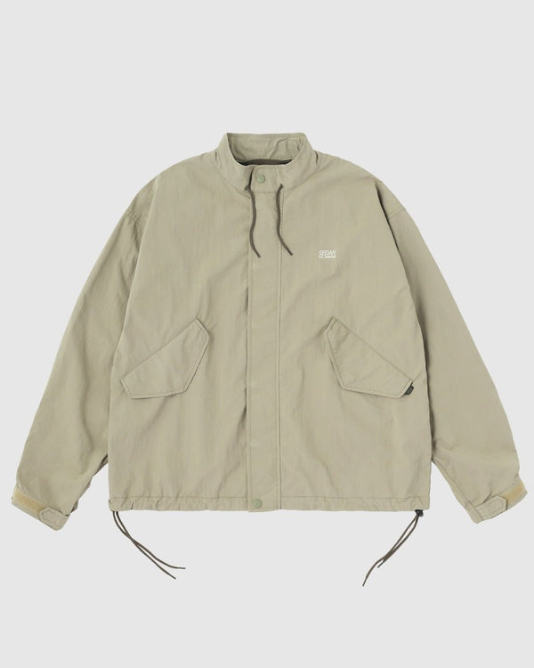 【SEDAN ALL - PURPOSE|セダンオールパーパス】STAND COLLAR JACKET/スタンドカラージャケット(ALPHA GREEN , BLACK) - STREAM【SEDAN ALL - PURPOSE|セダンオールパーパス】STAND COLLAR JACKET/スタンドカラージャケット(ALPHA GREEN , BLACK)STREAMALPHA GREENM