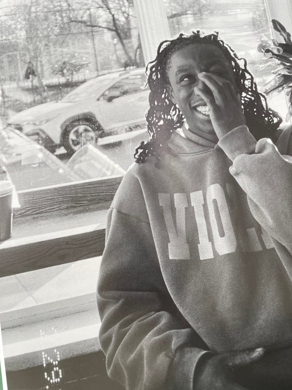 SNEEZE N°61 SUMMER 2024"the violet issue" - STREAMSNEEZE N°61 SUMMER 2024"the violet issue"STREAMONE SIZE