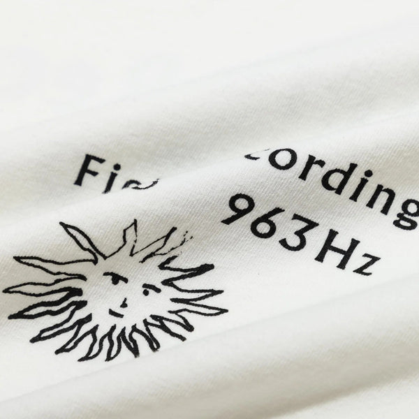 TACOMA FUJI RECORDS|タコマフジレコード FIELD RECORDING RADIO Tee designed by Noriteru Minezaki(WHITE)