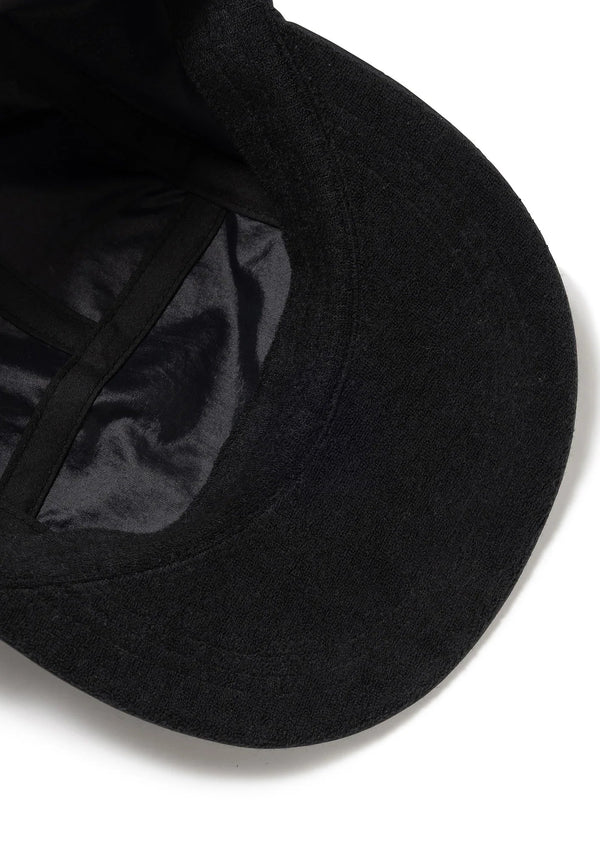 【WTAPS|ダブルタップス】T-5 06 / CAP / NYLON. TUSSAH. PERTEX®
耐久防水を誇るPERTEX®のナイロンタッサー生地を使用した5パネルキャンプキャップ。
フロントとアジャスターベルトにプリントモチーフを配置。
ベルクロ仕様のアジャスターで調節可能。
SIZE:ONE SIZE
FABRIC :ナイロン100%
品番:262HCDT-HT03
26AW