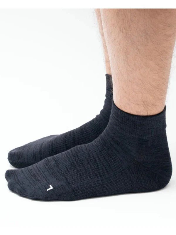 【YUBI SOCKS|ユビ ソックス】NATURAL SHAPE QUARTER CREW AXIO WOOL/ナチュラルシャープクォータークルーアクシオウール(BLACK) - STREAM【YUBI SOCKS|ユビ ソックス】NATURAL SHAPE QUARTER CREW AXIO WOOL/ナチュラルシャープクォータークルーアクシオウール(BLACK)STREAMBLACKM