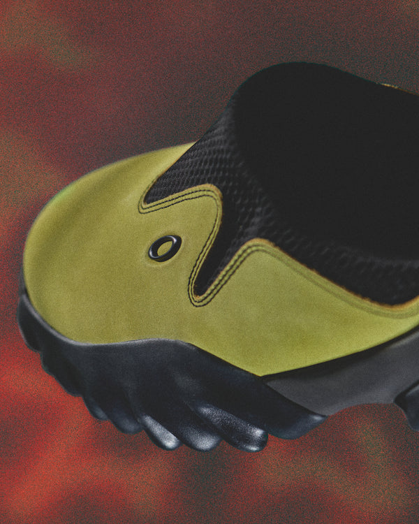 【OAKLEY FACTORY TEAM | オークリーファクトリーチーム】SUEDE CHOP SAW MULE /スウェードチョップソウミュール(CELERY/BLACK)