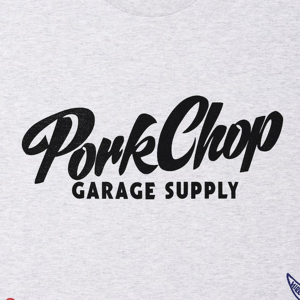 【PORKCHOP GARAGE SUPPLY|ポークチョップ ガレージ サプライ】 MULTI LOGOS TEE 2025(WHITE)