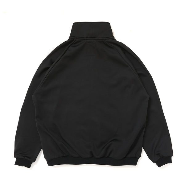 CHALLENGER|チャレンジャー LOGO ZIP UP WARM CORE 
左胸にオーバルロゴプリント入りのポリエステルジャージトップ。
ゆったりとしたリラックスシルエットになります。
品番:CLG-CS 026-009 
