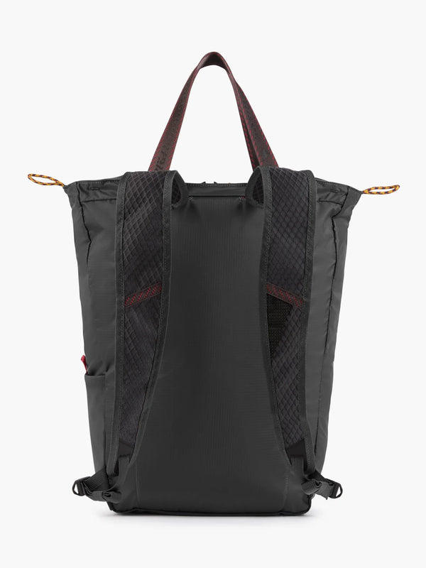 【KLATTERMUSEN|クレッタルムーセン】GAND BAG 23L(DARK TEAL , RAVEN) 正規取扱店舗 公式オンライン通販 島根 松江 26FW パッカブル可能な軽量デイリートート ガンド バッグ 23L リュック トートバッグ 