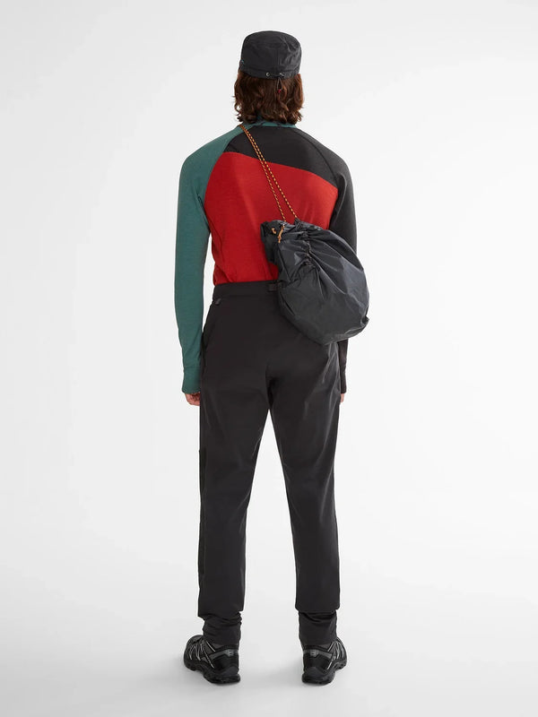 【KLATTERMUSEN|クレッタルムーセン】GEBO BAG 23L(PURULE DOVE , CLOUD BERRY , RAVEN) 正規取扱店舗 公式オンライン通販 島根 松江 26FW ジェボ 23L ベストセラー ライトウェイト トートバッグ 