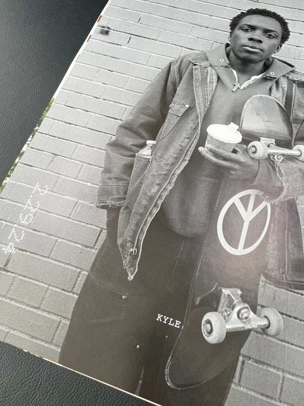 SNEEZE N°61 SUMMER 2024"the violet issue"