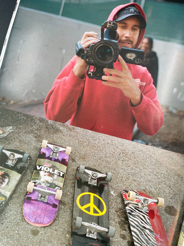 SNEEZE N°61 SUMMER 2024"the violet issue"