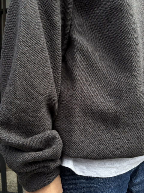 【CREPUSCULE|クレプスキュール】COTTON WOOL MOSS STITCH P/O/コットンウールモスステッチプルオーバー(BLACK , GRAY , CHARCOAL)