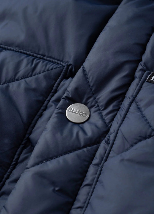 【BLUCO UNCROWD|ブルコ アンクラウド】RIB COLLAR QUILTING VEST|リブ カラー キルティング ベスト(NAVY)