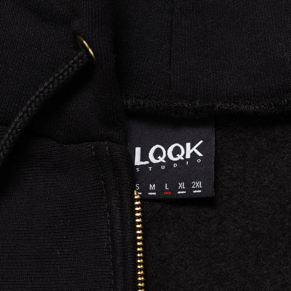 【LQQK STUDIO | ルックスタジオ】SIGNATURE FLEECE ZIP HOODIE/シグネイチャーフリースジップフーディー(BLACK)