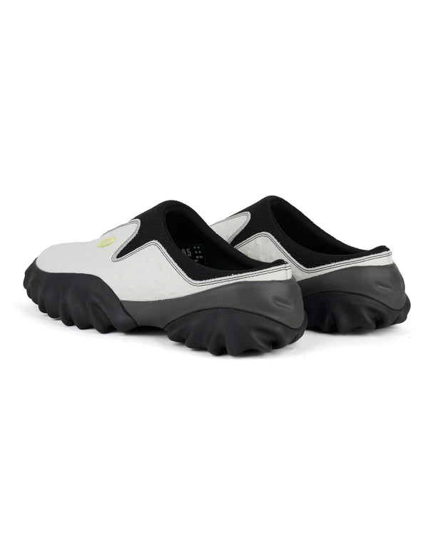 【OAKLEY FACTORY TEAM | オークリーファクトリーチーム】OSTRICH CHOP SAW MULE/オーストリッチチョップソウミュール(WHITE)