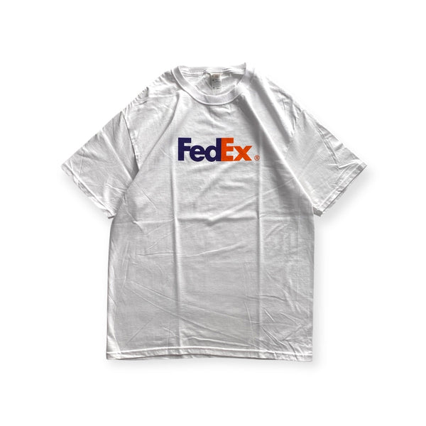 【ATLAS SCREEN PRINTING|アトラススクリーンプリンティング】FEDEX LOGO T - SHIRT/フェデックスロゴTシャツ(WHITE) - STREAM【ATLAS SCREEN PRINTING|アトラススクリーンプリンティング】FEDEX LOGO T - SHIRT/フェデックスロゴTシャツ(WHITE)STREAMM