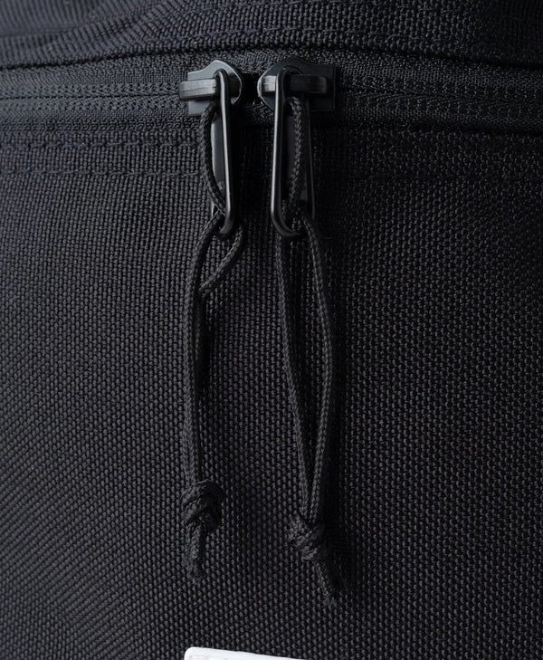 BURIC NYLON BODY BAG
COLOR:BLACK