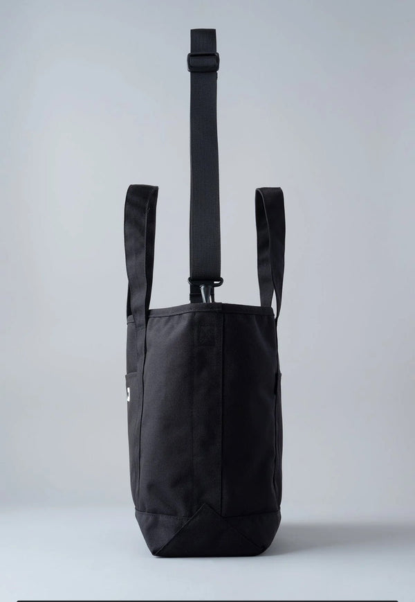 BURIC NYLON TOTE BAG
COLOR:BLACK