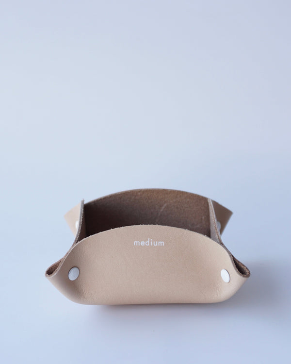 LEATHER TRAY -M- (NATURAL)