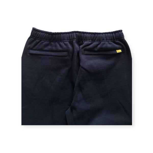 【FARAH|ファーラー】POTTING LOGO SWEAT PANTS/ポッティング ロゴスウェットパンツ(NAVY) - STREAM【FARAH|ファーラー】POTTING LOGO SWEAT PANTS/ポッティング ロゴスウェットパンツ(NAVY)STREAMM