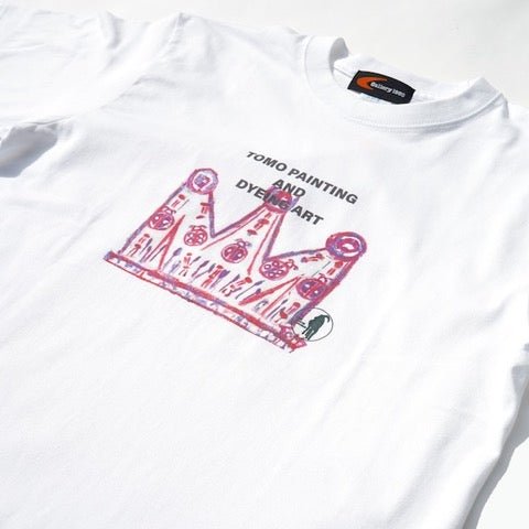 【GALLERY 1950|ギャラリー 1950】S/S TEE - LADYBAG KING(CROWN)/レディーバッグキング(CROWN)(WHITE) - STREAM【GALLERY 1950|ギャラリー 1950】S/S TEE - LADYBAG KING(CROWN)/レディーバッグキング(CROWN)(WHITE)STREAMWHITEM