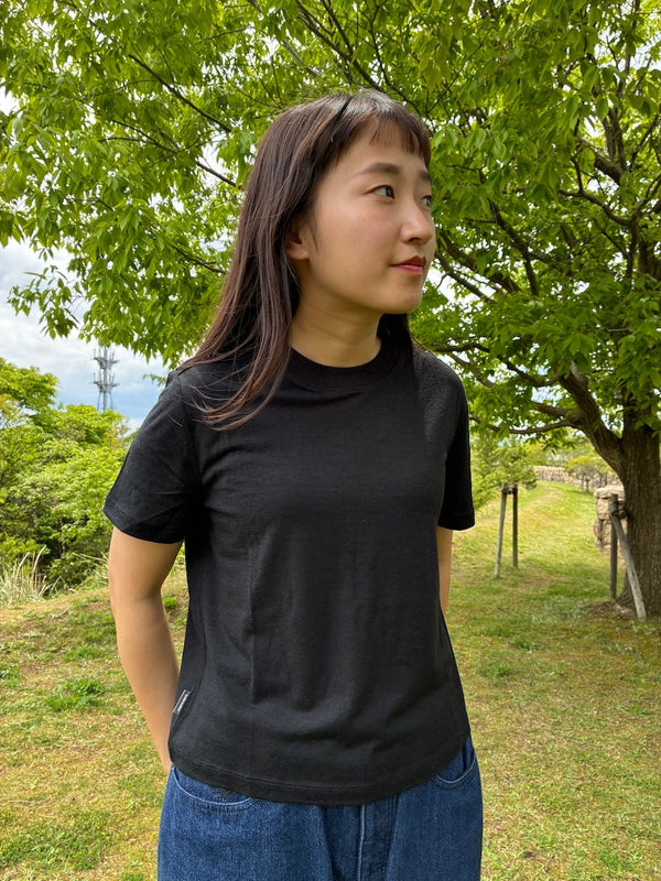 【ICE BREAKER|アイスブレイカー】W'S MERINO 150 S/S CROP TEE/ウィメンズ メリノ 150 テックライトショートスリーブ クロップティー(K ブラック)