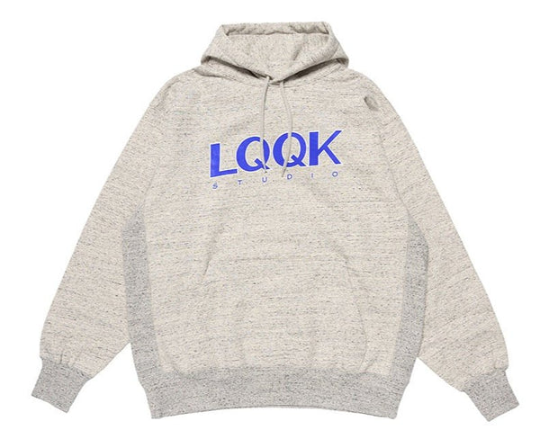 【LQQK STUDIO | ルックスタジオ】MIDWEIGHT FLEECE LOGO HOODIE/ミッドウェイトフリースロゴフーディー(OATMEAL HEATHER) - STREAM【LQQK STUDIO | ルックスタジオ】MIDWEIGHT FLEECE LOGO HOODIE/ミッドウェイトフリースロゴフーディー(OATMEAL HEATHER)STREAMM