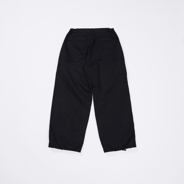 【RAJABROOKE|ラジャブルック】BASIK CHINO PANTS WIDE/ベーシックチノパンツ ワイド(BLACK) - STREAM【RAJABROOKE|ラジャブルック】BASIK CHINO PANTS WIDE/ベーシックチノパンツ ワイド(BLACK)STREAMS