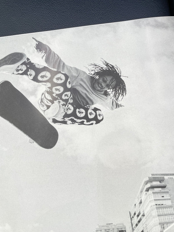 SNEEZE N°60 SPRING 24 “the human nature issue” - STREAMSNEEZE N°60 SPRING 24 “the human nature issue”STREAMONE SIZE