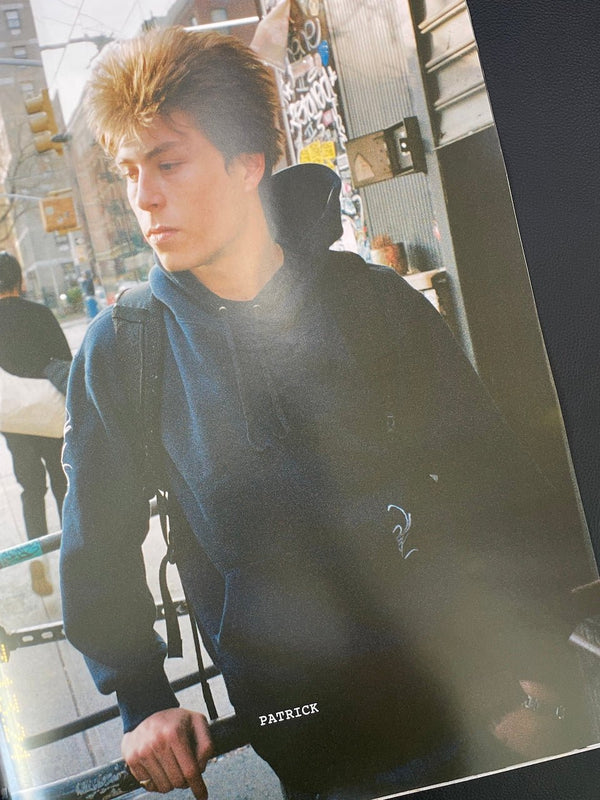 SNEEZE N°61 SUMMER 2024"the violet issue" - STREAMSNEEZE N°61 SUMMER 2024"the violet issue"STREAMONE SIZE