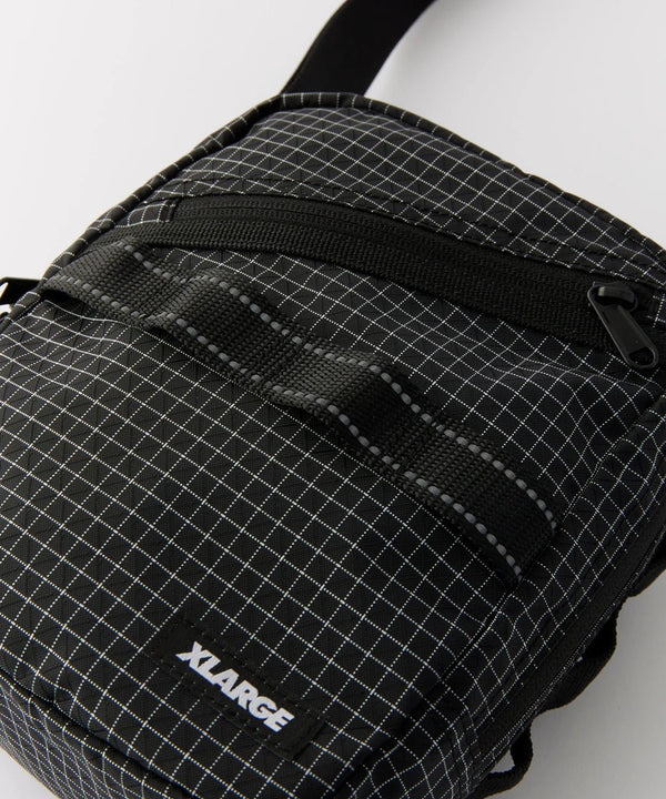 【X - LARGE|エクストララージ】RIPSTOP SQUARE SHOULDER BAG/リップストップスクエアショルダーバッグ(BLACK) - STREAM【X - LARGE|エクストララージ】RIPSTOP SQUARE SHOULDER BAG/リップストップスクエアショルダーバッグ(BLACK)STREAMONE SIZE