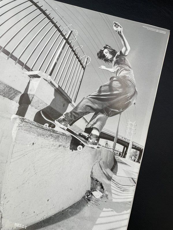 SNEEZE N°52 “the make art not war issue” - STREAMSNEEZE N°52 “the make art not war issue”STREAM